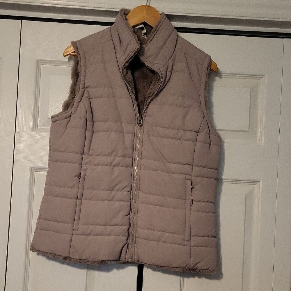 Women's Sleeveless Puffer Vest - Gray